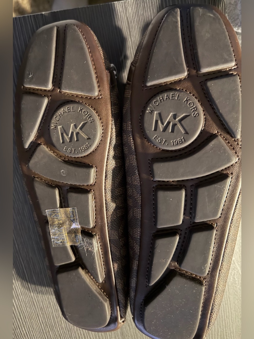 Michael Kors Brown Logo Fulton Flats- NWOT size 7.5 - Picture 4 of 6